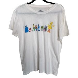 Sesame Street T-Shirt Women’s Large White Character Graphic Front & Back